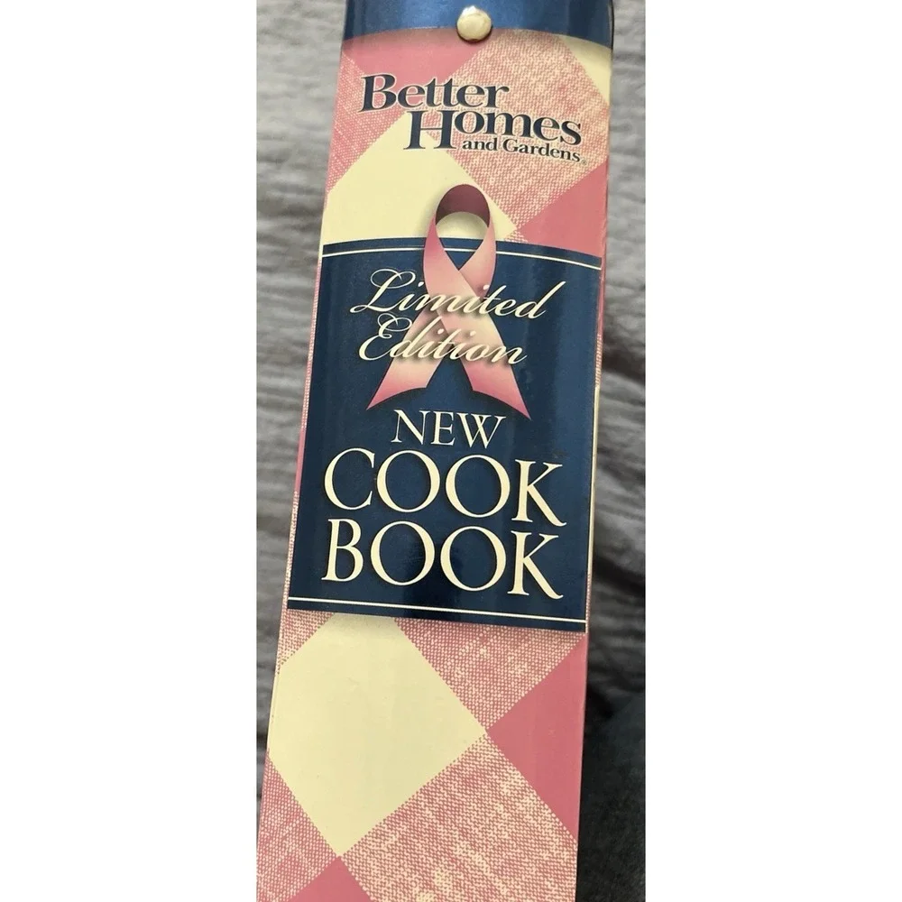 Better Homes & Gardens New Cookbook Limited‎ Edition Pink 2005 Ring Bound     Q2